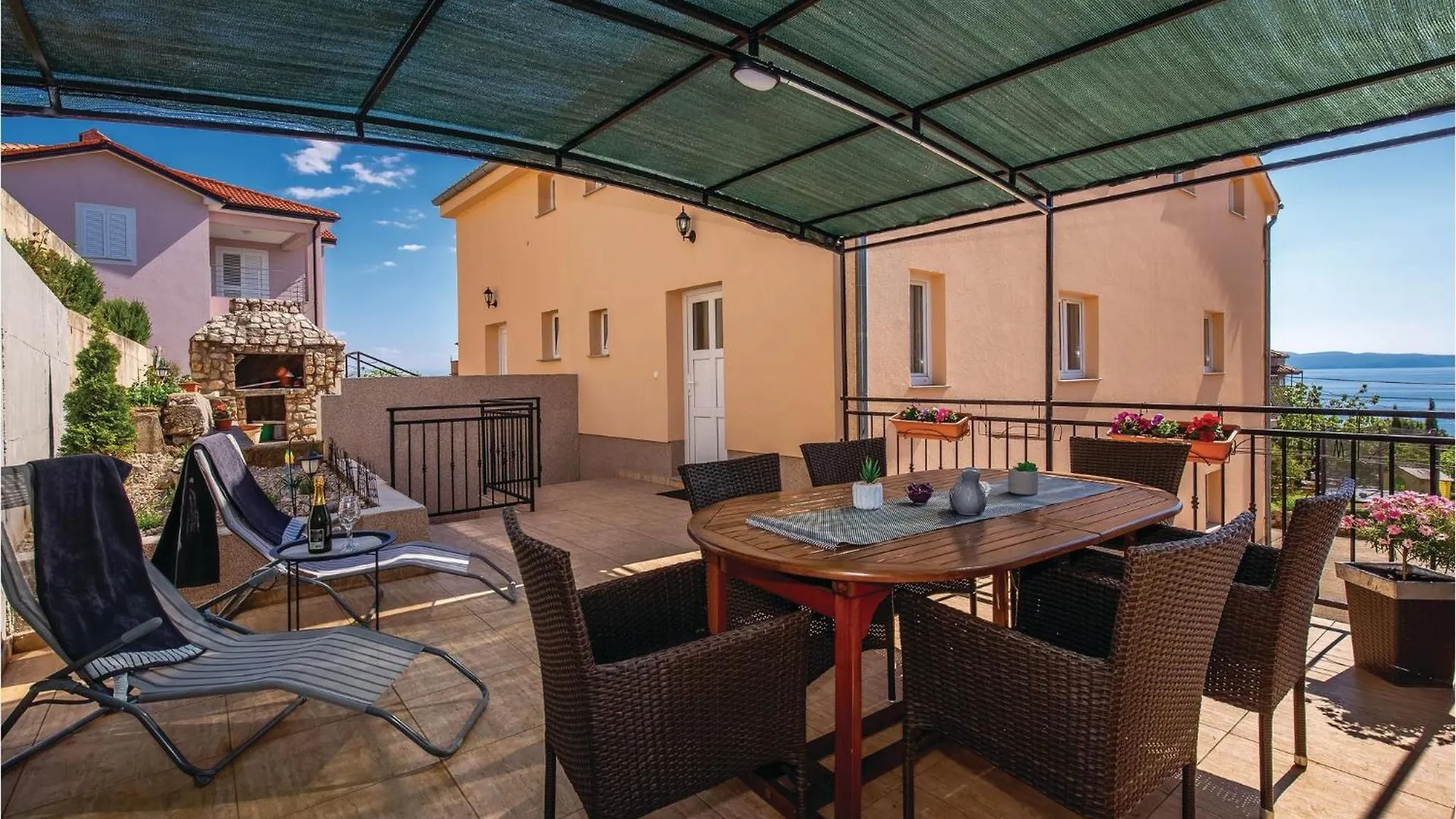 Nice Apartment In Kostrena With Jacuzzi
