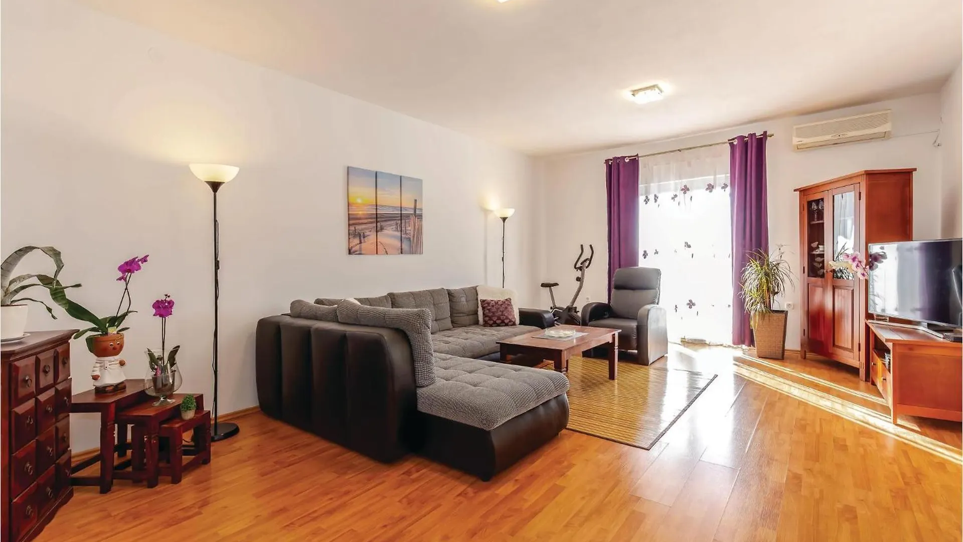 Nice Apartment In Kostrena With Jacuzzi